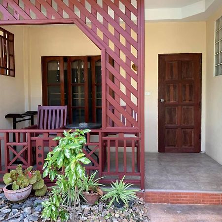 Rattana Guesthouse & Bungalow Ko Samui Exterior foto
