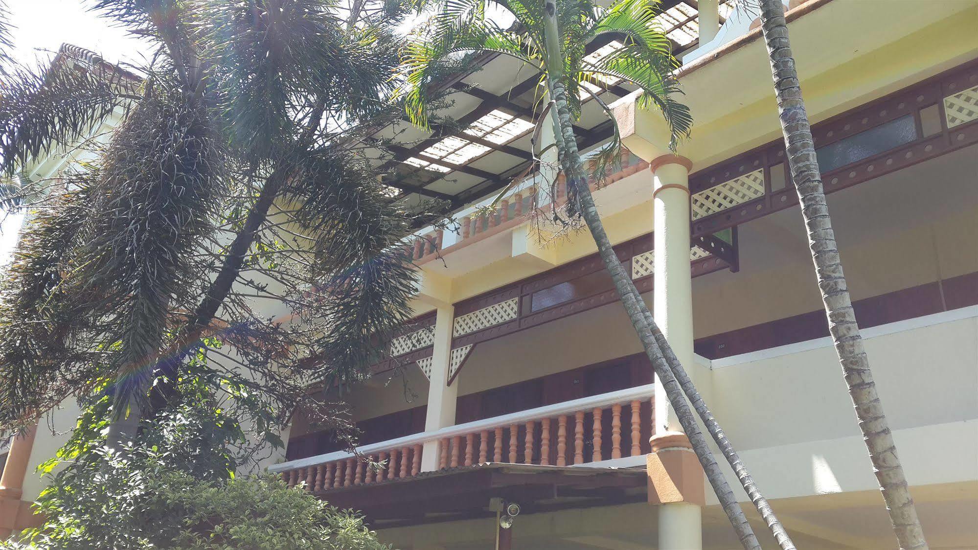 Rattana Guesthouse & Bungalow Ko Samui Exterior foto