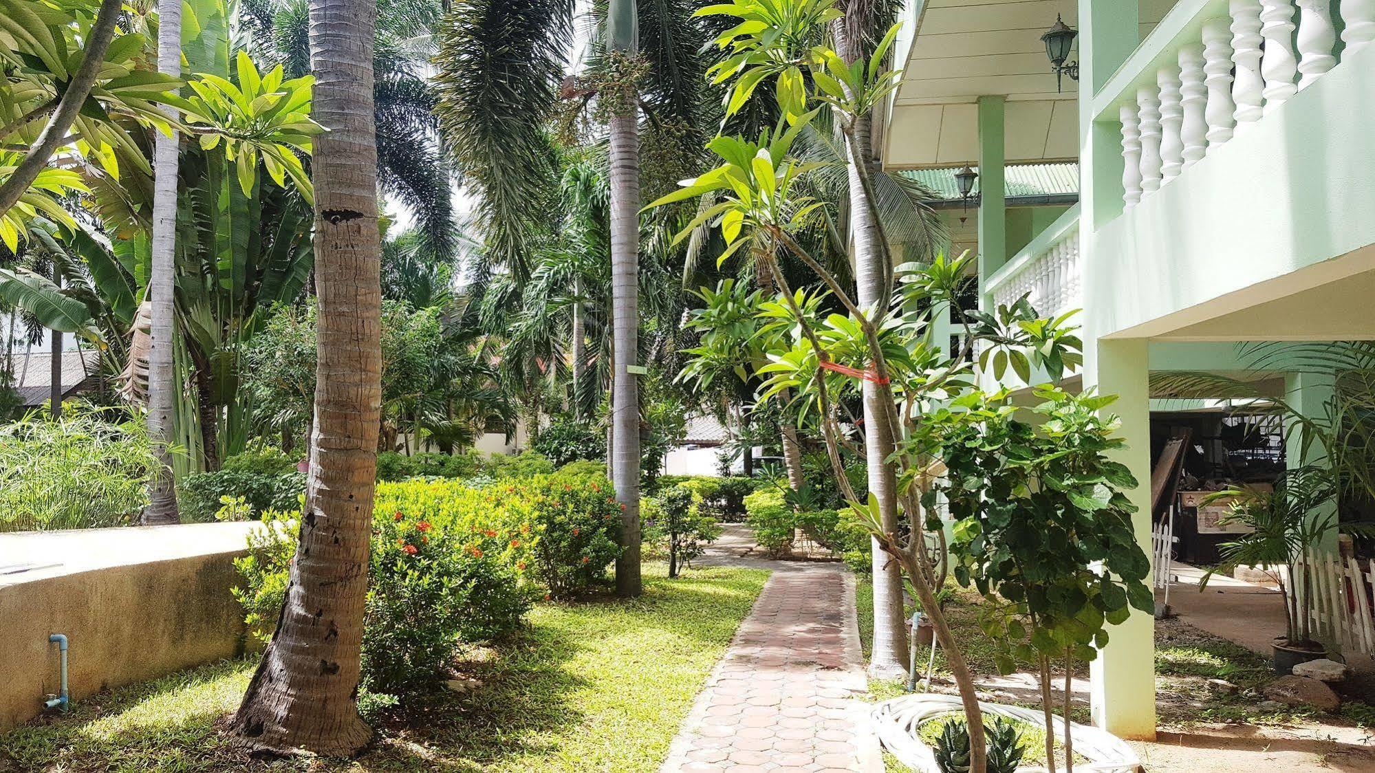 Rattana Guesthouse & Bungalow Ko Samui Exterior foto