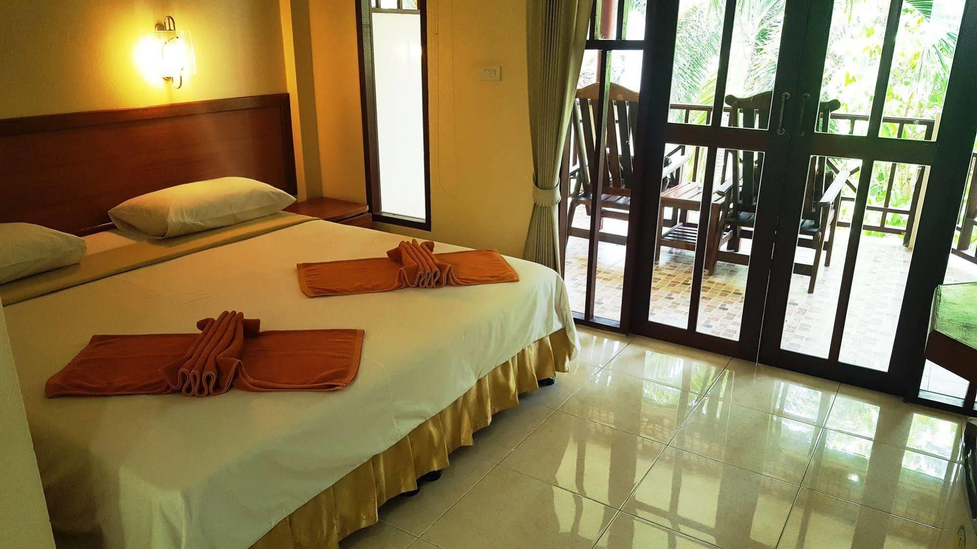 Rattana Guesthouse & Bungalow Ko Samui Exterior foto